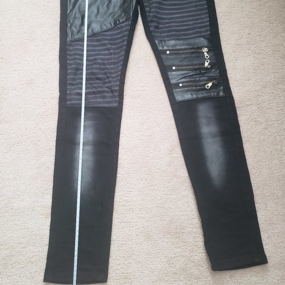Low rise black faux leather patch pants - Picture 2 of 4